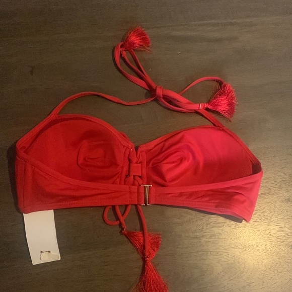 Michael Kors Cruise 2017 red Bikini lalter Top
Size medium - Picture 5 of 8